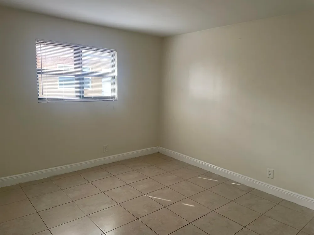 2830 Avenue S #D1 Riviera Beach, FL 33404