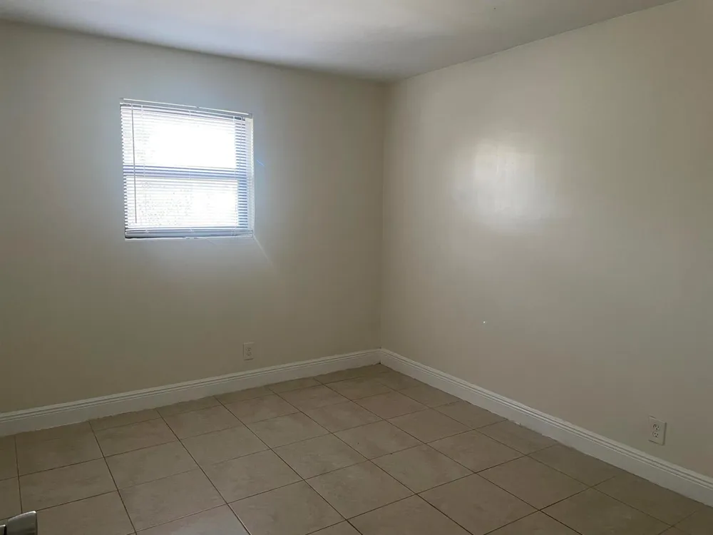 2830 Avenue S #D1 Riviera Beach, FL 33404