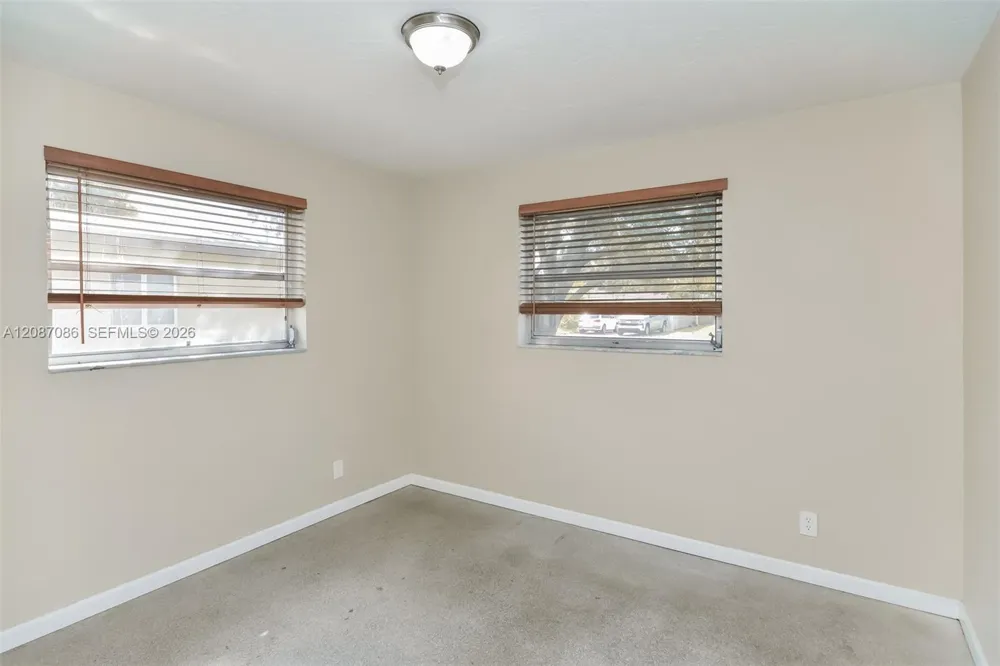 3141 SW 17th St Fort Lauderdale, FL 33312