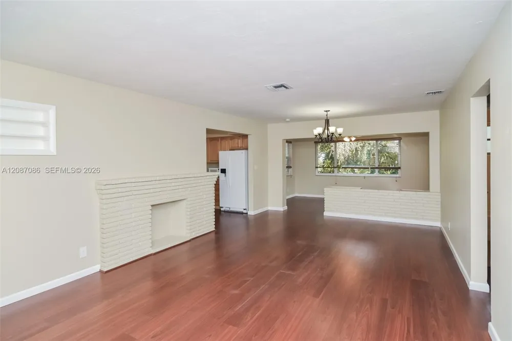3141 SW 17th St Fort Lauderdale, FL 33312