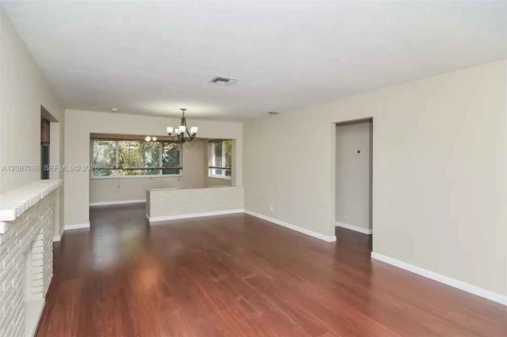 3141 SW 17th St Fort Lauderdale, FL 33312