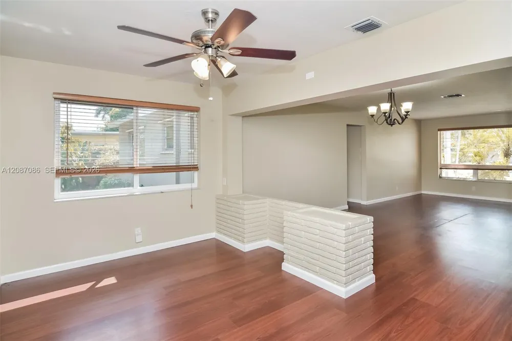 3141 SW 17th St Fort Lauderdale, FL 33312