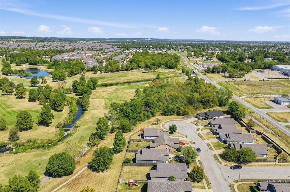 3008 22nd Street Broken Arrow, OK 74012