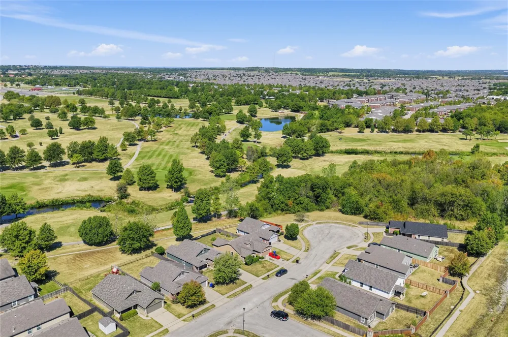 3008 22nd Street Broken Arrow, OK 74012