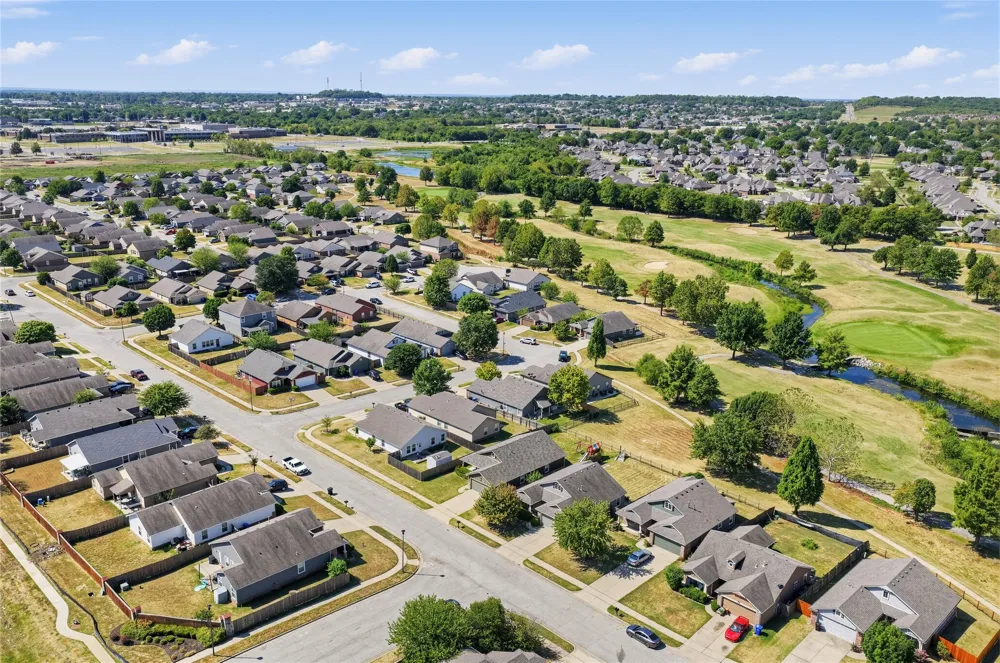 3008 22nd Street Broken Arrow, OK 74012