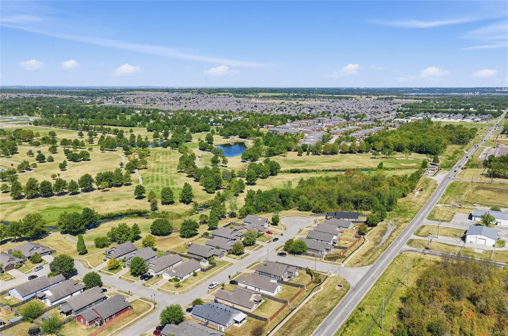 3008 22nd Street Broken Arrow, OK 74012