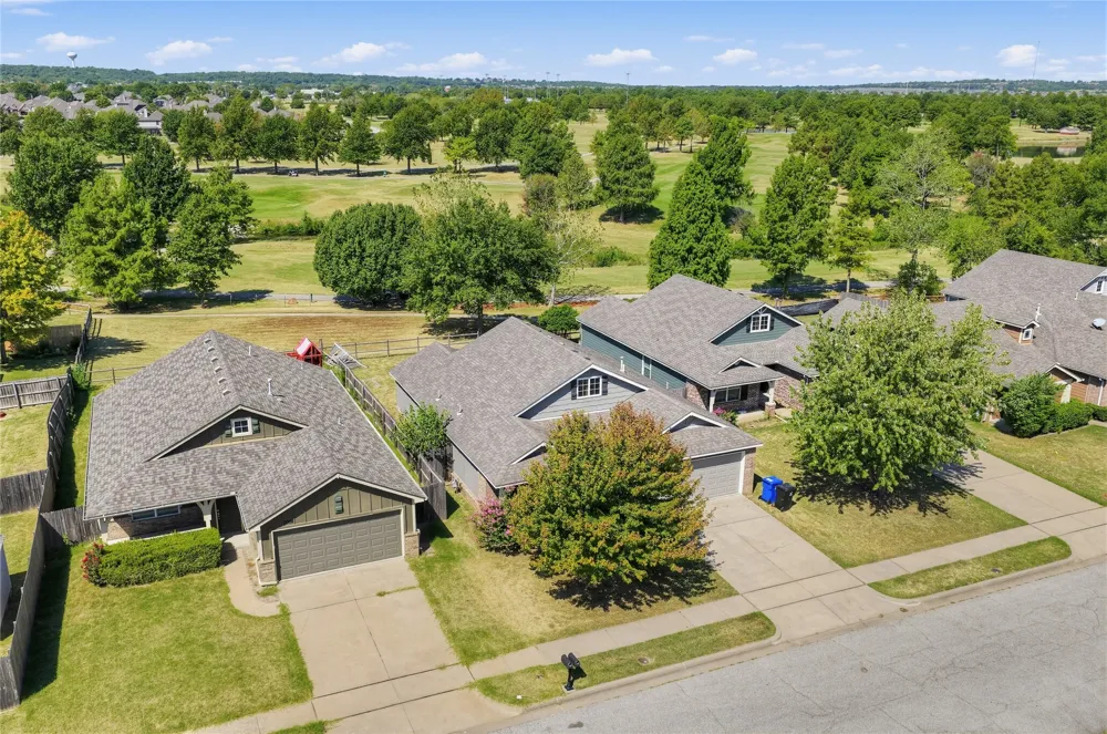 3008 22nd Street Broken Arrow, OK 74012