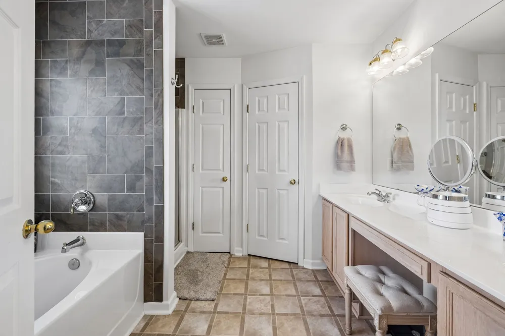 1713 Kendall Cove Ln Mount Juliet, TN 37122