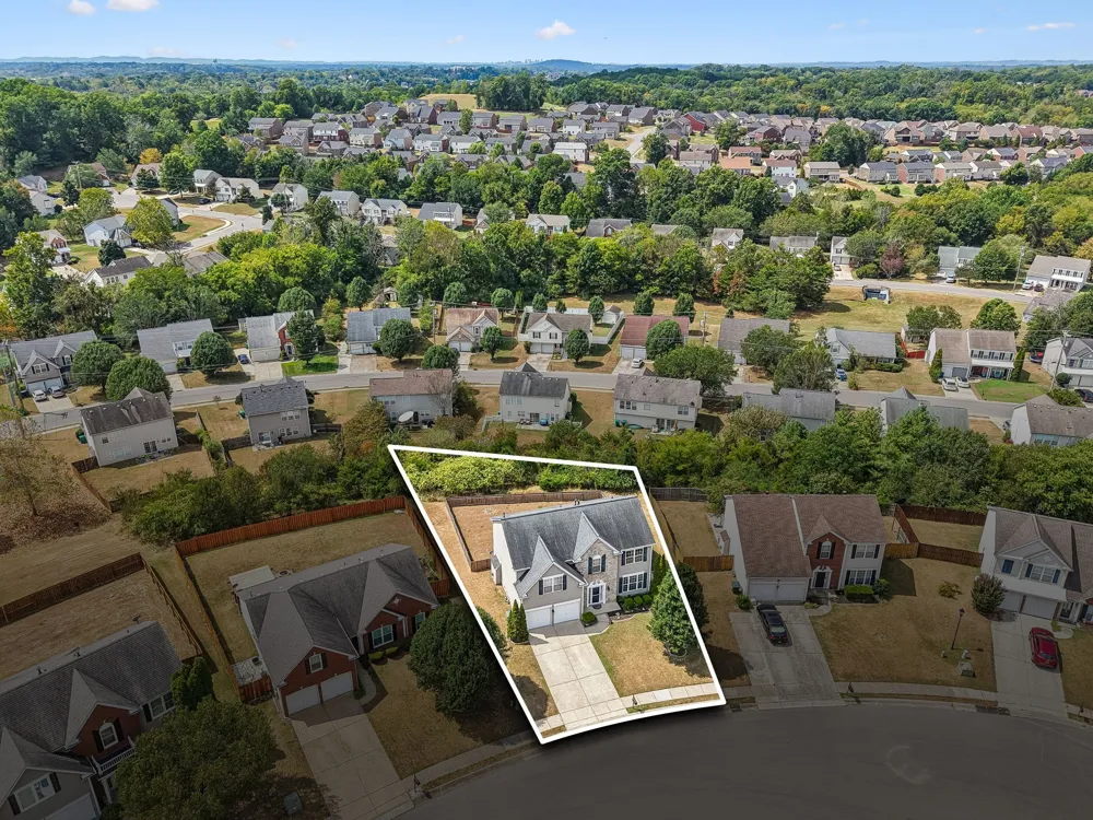 1713 Kendall Cove Ln Mount Juliet, TN 37122