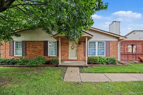 36831 Lakeview