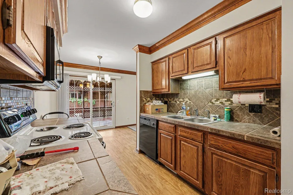 36831 Lakeview Richmond City, MI 48062