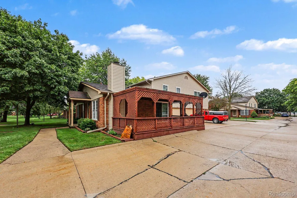 36831 Lakeview Richmond City, MI 48062