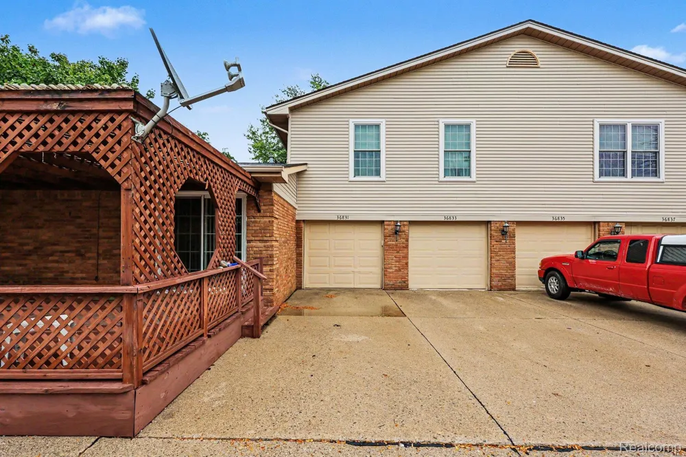 36831 Lakeview Richmond City, MI 48062