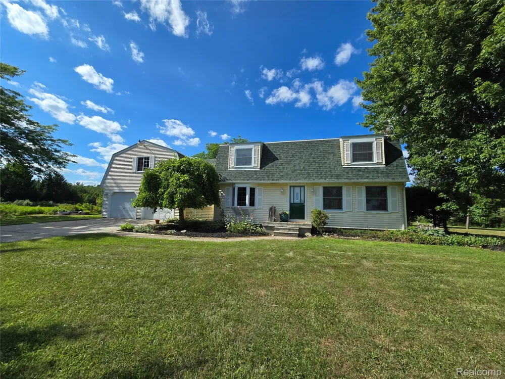 5282 McIntyre Road Clyde Township, MI 48049