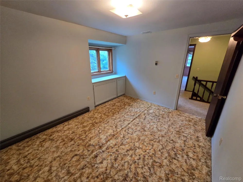5282 McIntyre Road Clyde Township, MI 48049