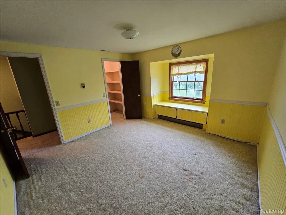 5282 McIntyre Road Clyde Township, MI 48049