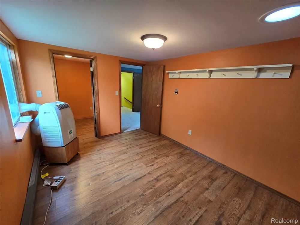 5282 McIntyre Road Clyde Township, MI 48049