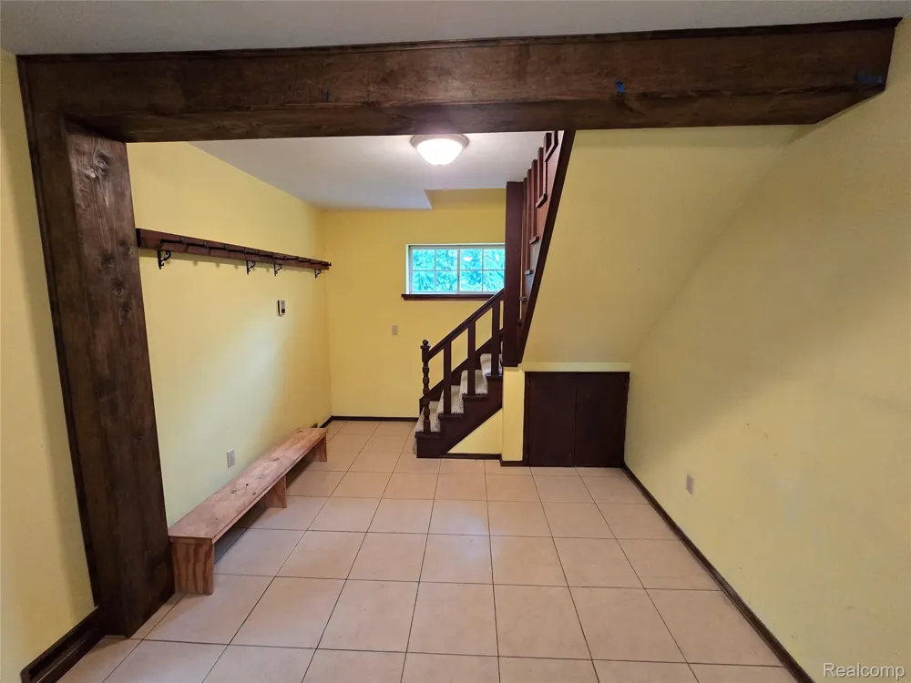5282 McIntyre Road Clyde Township, MI 48049