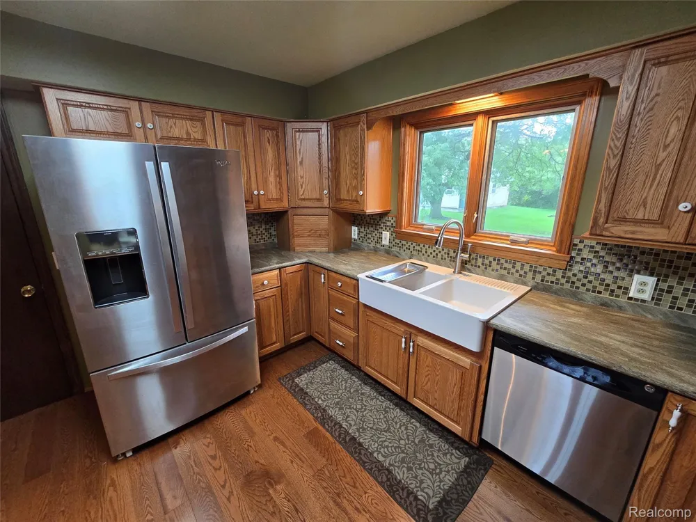 5282 McIntyre Road Clyde Township, MI 48049