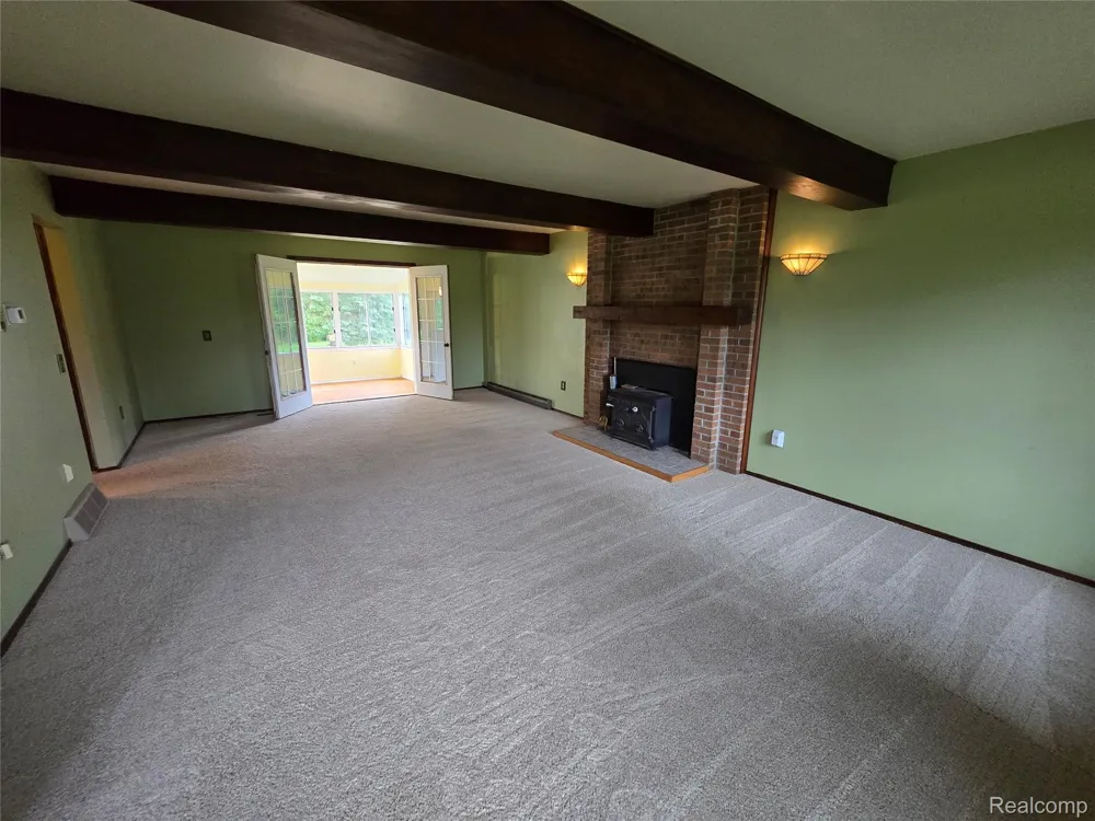 5282 McIntyre Road Clyde Township, MI 48049