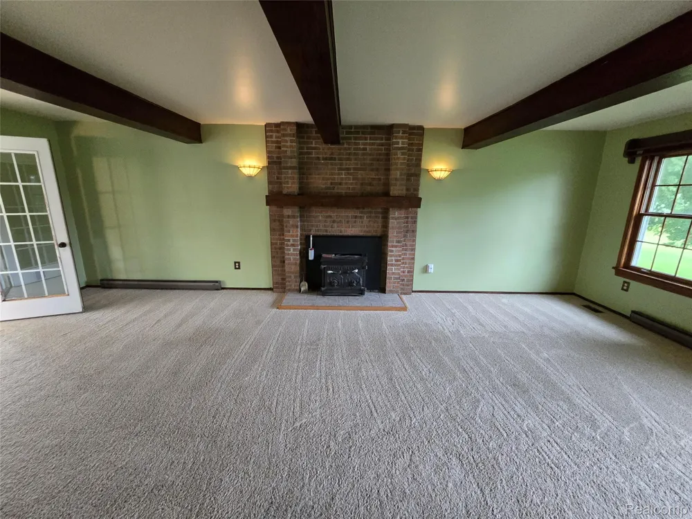 5282 McIntyre Road Clyde Township, MI 48049
