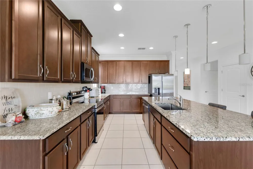 3232 SONGBIRD CIRCLE St Cloud, FL 34773