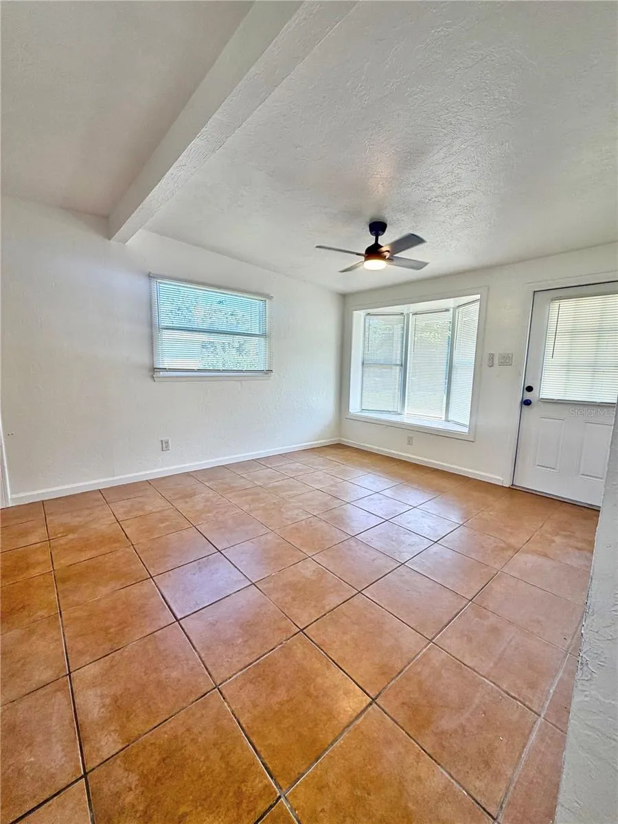 3724 TARO PLACE Sarasota, FL 34232
