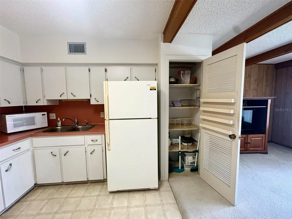 2222 AMERICUS BOULEVARD #40 Clearwater, FL 33763