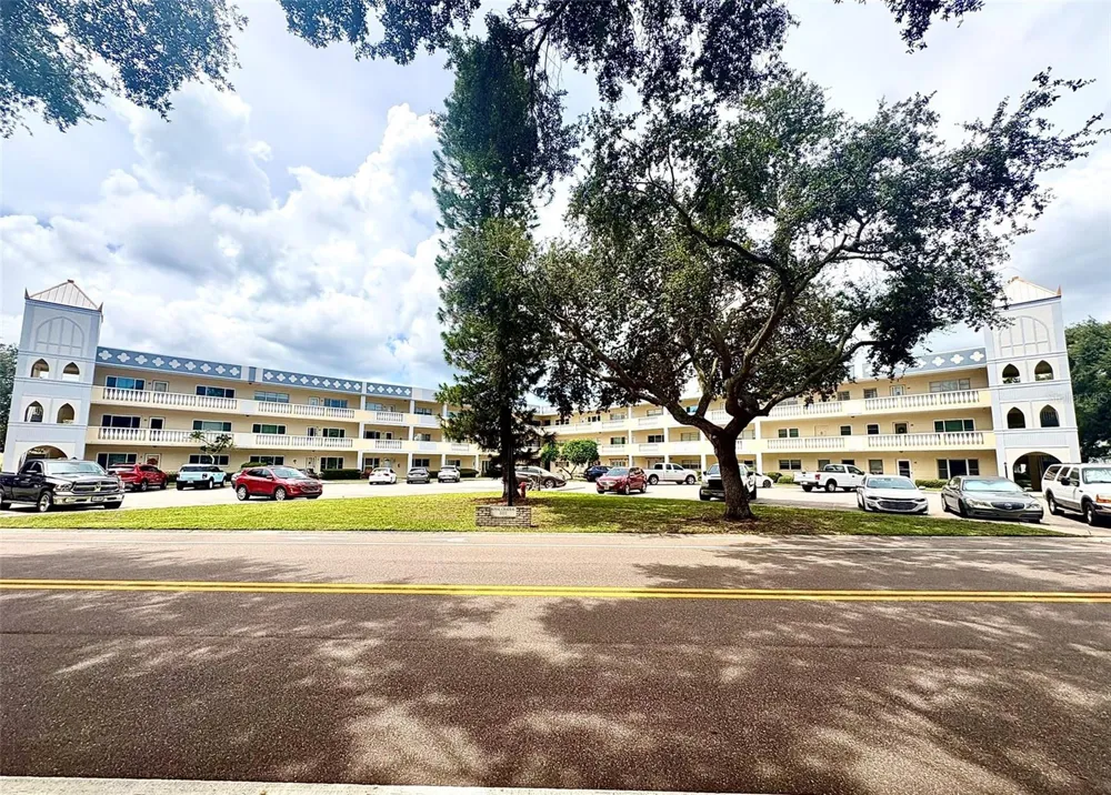 2222 AMERICUS BOULEVARD #40 Clearwater, FL 33763