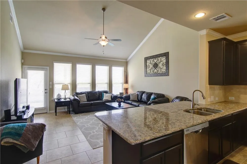 17713 Turning Stream Lane Pflugerville, TX 78660