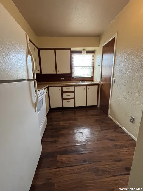 234 SAN ANGELO ST Unit 12 Bandera, TX 78003