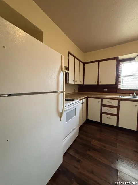 234 SAN ANGELO ST Unit 12 Bandera, TX 78003