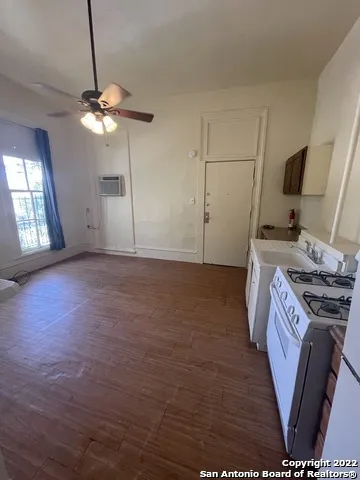 822 E Carson St Unit 6 San Antonio, TX 78208