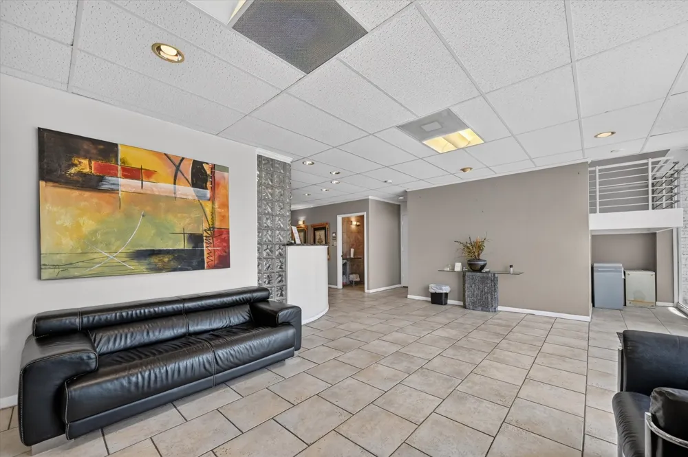 329 Centre Street Dallas, TX 75208