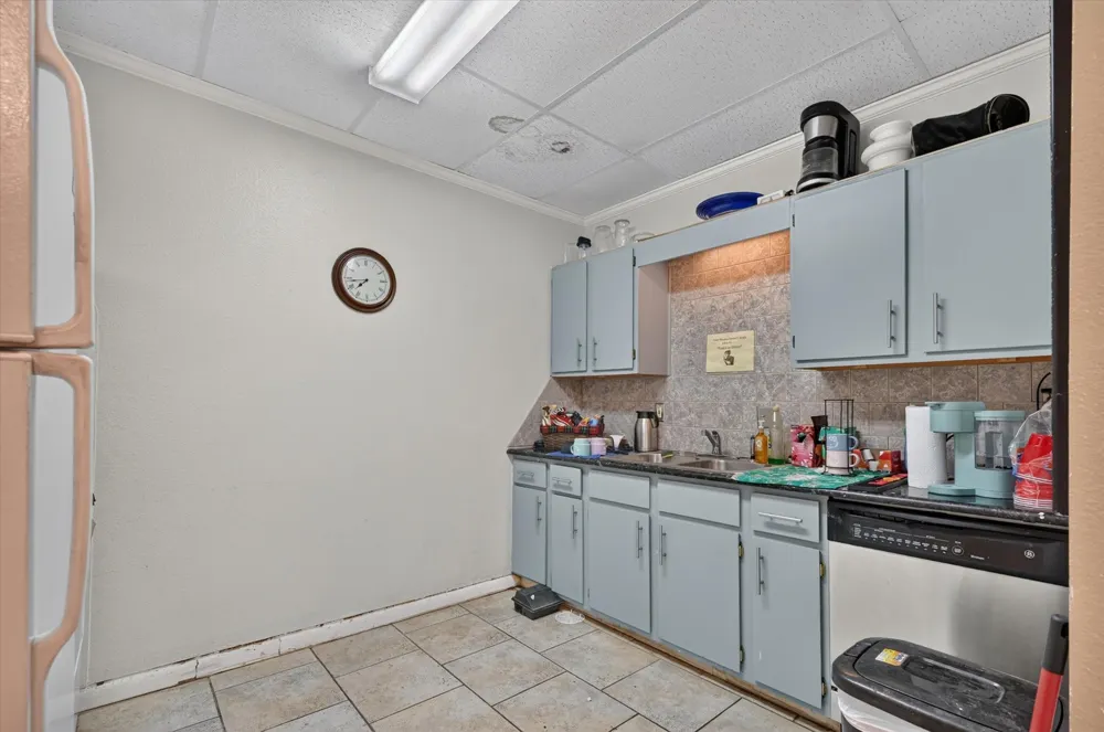329 Centre Street Dallas, TX 75208