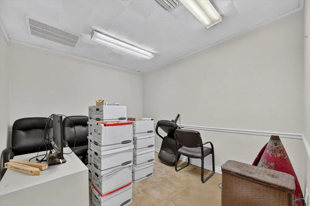 329 Centre Street Dallas, TX 75208