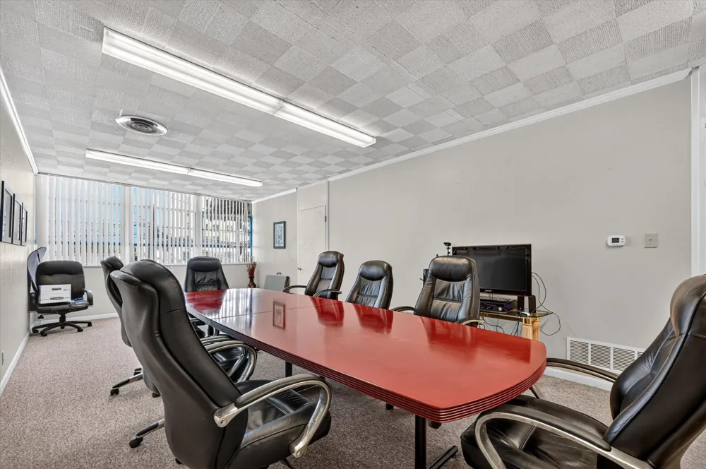 329 Centre Street Dallas, TX 75208