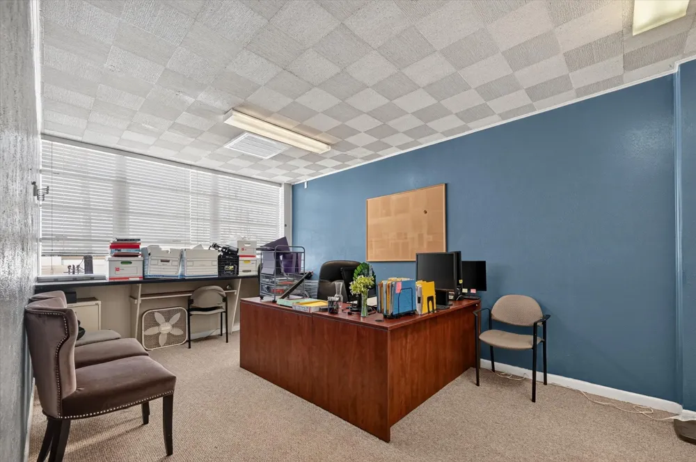 329 Centre Street Dallas, TX 75208