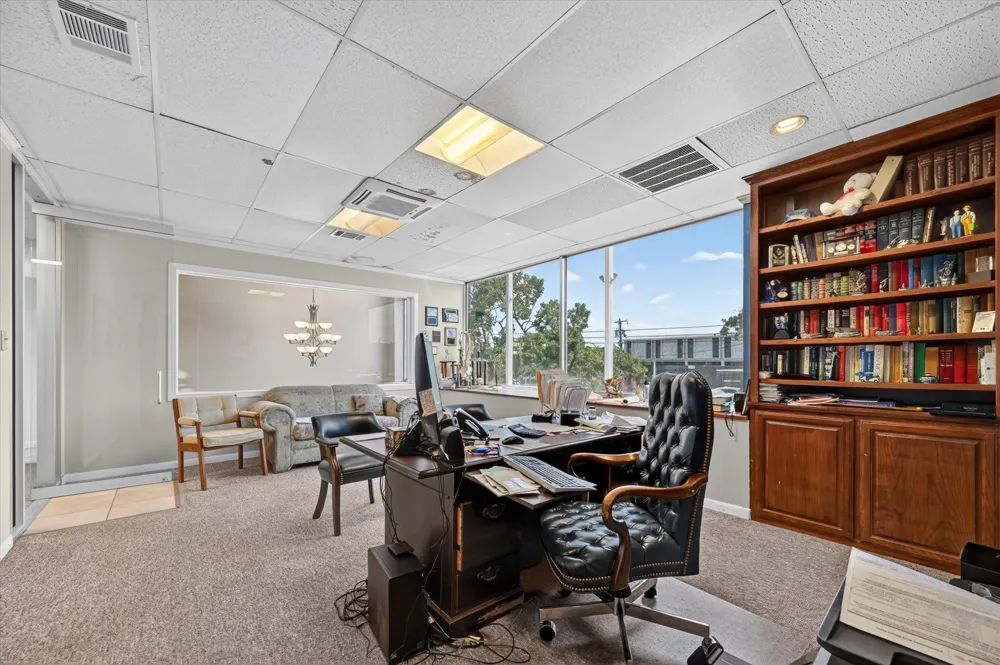 329 Centre Street Dallas, TX 75208
