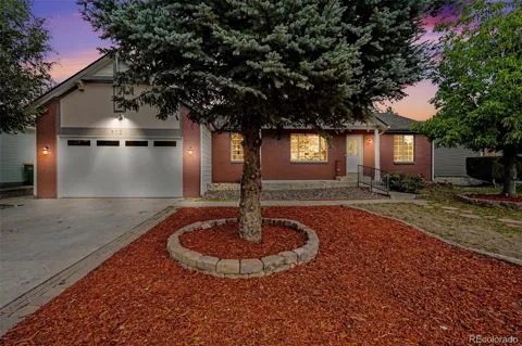 932 S Quintero Court