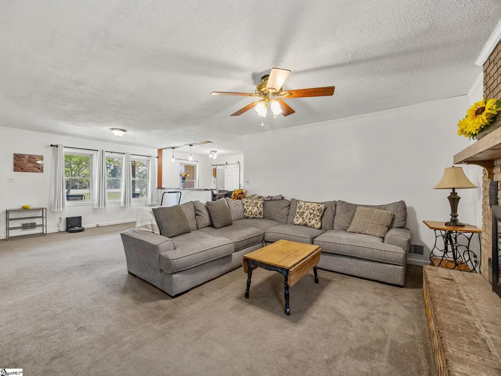 590 Cherry Hill Road Spartanburg, SC 29307