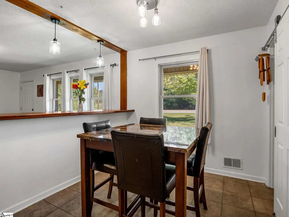 590 Cherry Hill Road Spartanburg, SC 29307