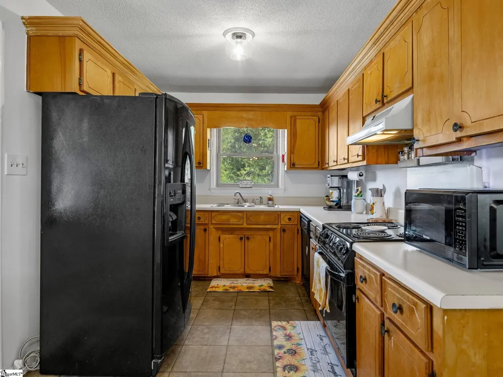 590 Cherry Hill Road Spartanburg, SC 29307