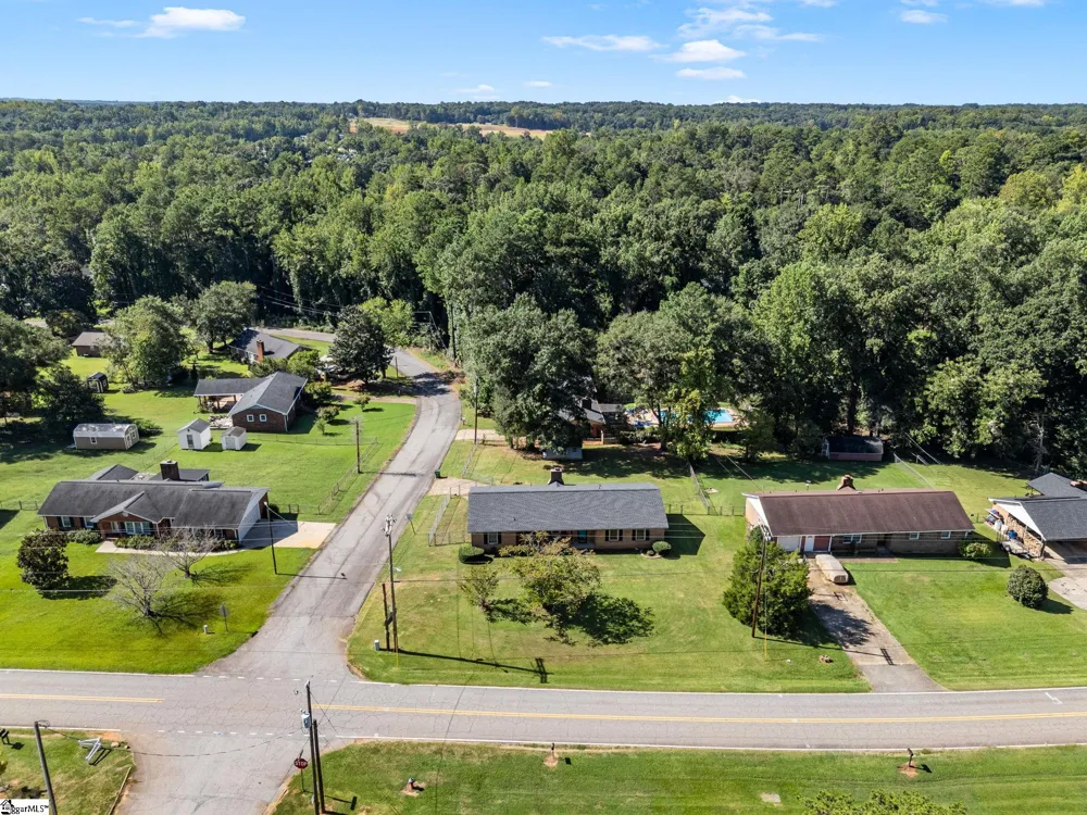 590 Cherry Hill Road Spartanburg, SC 29307