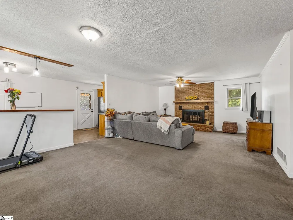 590 Cherry Hill Road Spartanburg, SC 29307