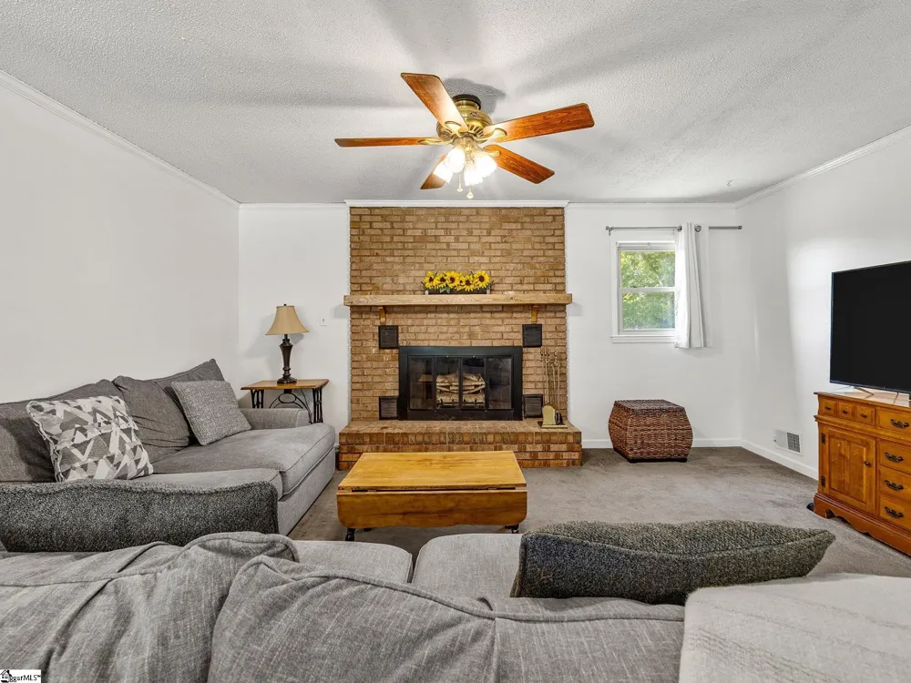 590 Cherry Hill Road Spartanburg, SC 29307