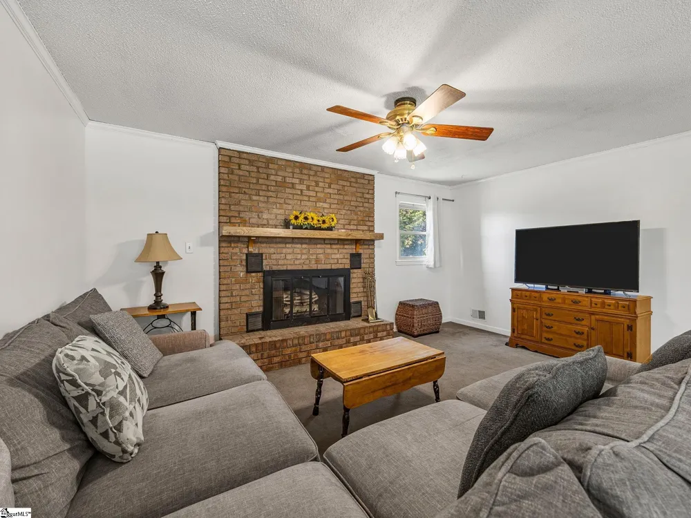 590 Cherry Hill Road Spartanburg, SC 29307