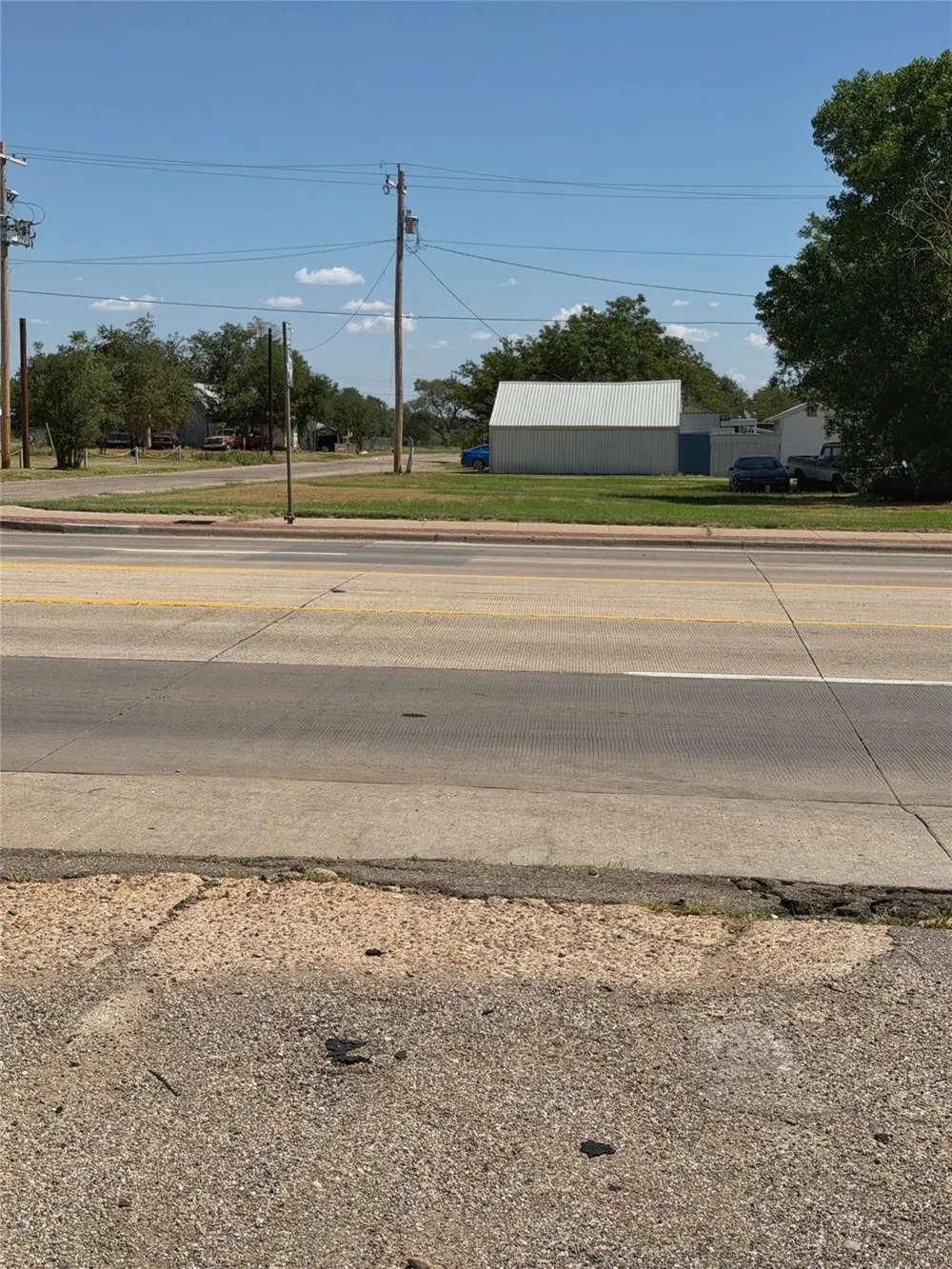 401 Avenue F NE Childress, TX 79201