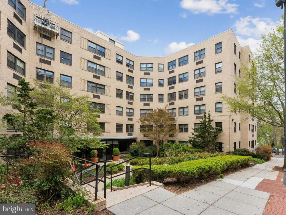 1801 CLYDESDALE PLACE NW #201 Washington, DC 20009