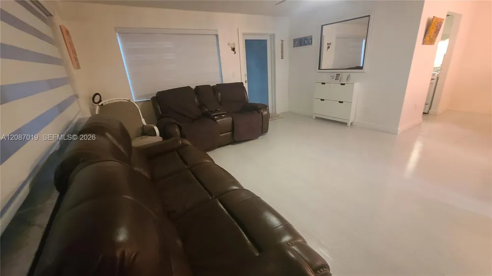 175 NE 203 TE #26 Miami Gardens, FL 33179